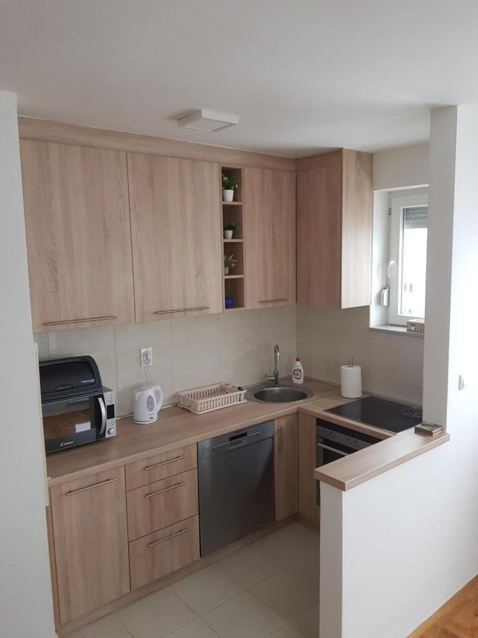 S&D Apartman Lukavica Exterior foto